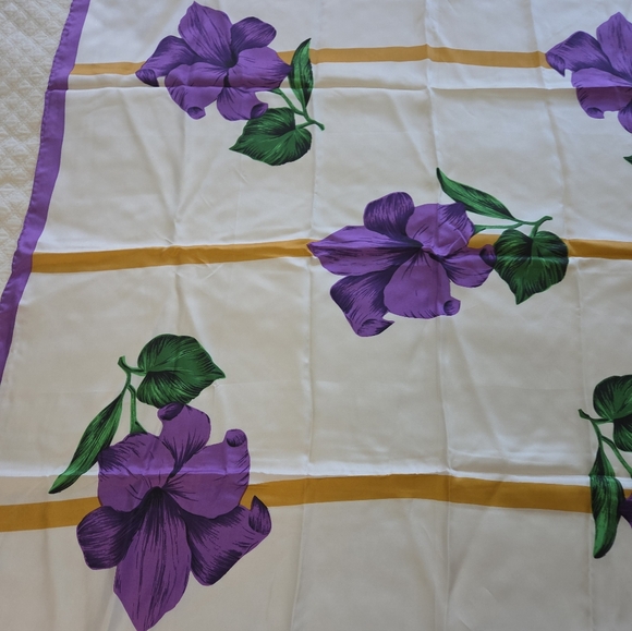 Vintage Golden Camel 100% Silk Square Scarf 34x34 inches Purple Lily Floral - Picture 5 of 9